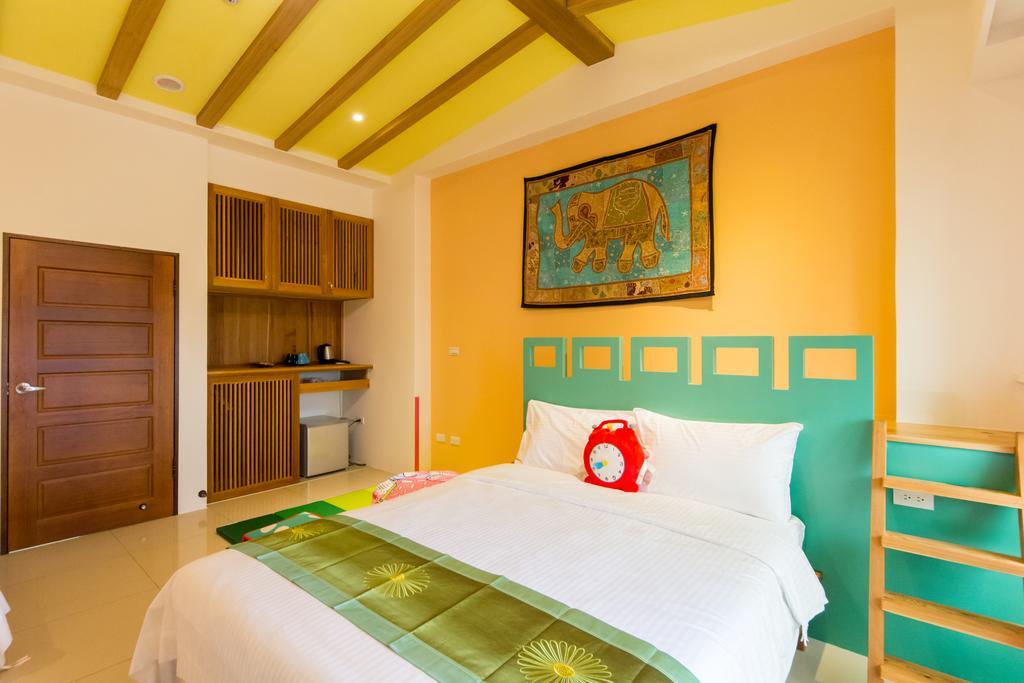 Fruit B&B Jiaoxi Exterior photo